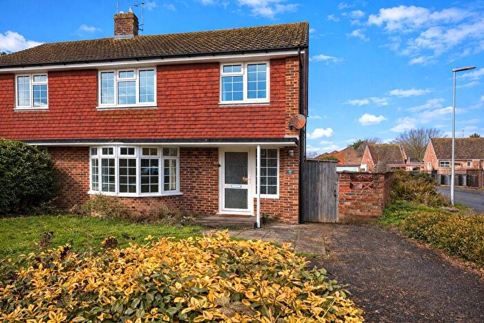 3 Bedroom End Of Terrace House To Rent In Hamelsham Court, Hailsham, BN27