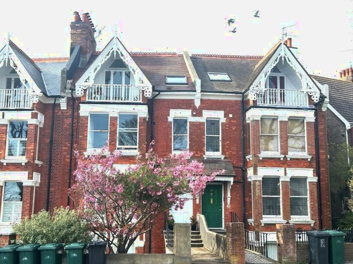 2 Bedroom Flat To Rent In Preston Drove, Brighton, BN1