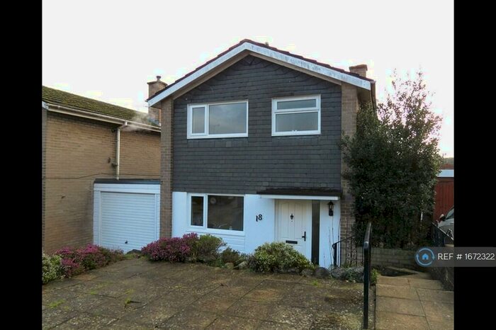 3 Bedroom Detached House To Rent In Broomfield Road, Reading, RG30