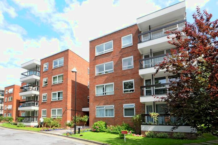 2 Bedroom Flat To Rent In Hendon Lane, Finchley, N3