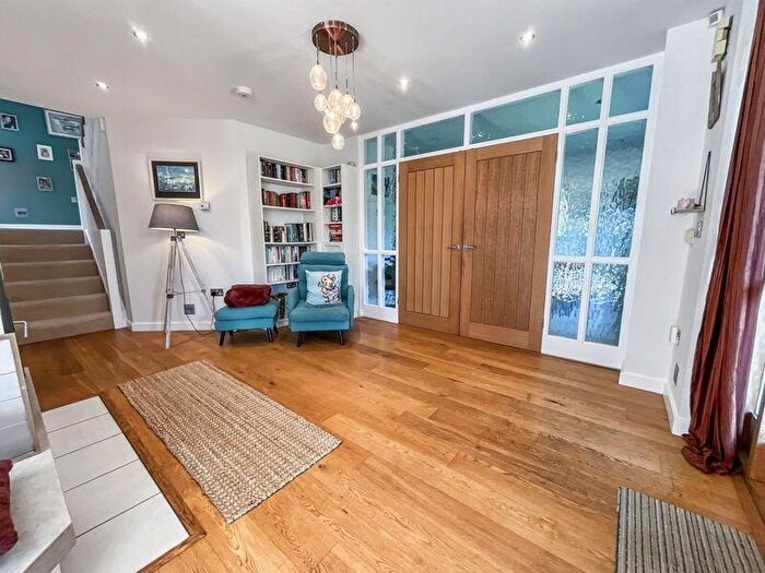 5 Bedroom Detached House For Sale In West Christchurch, BH23