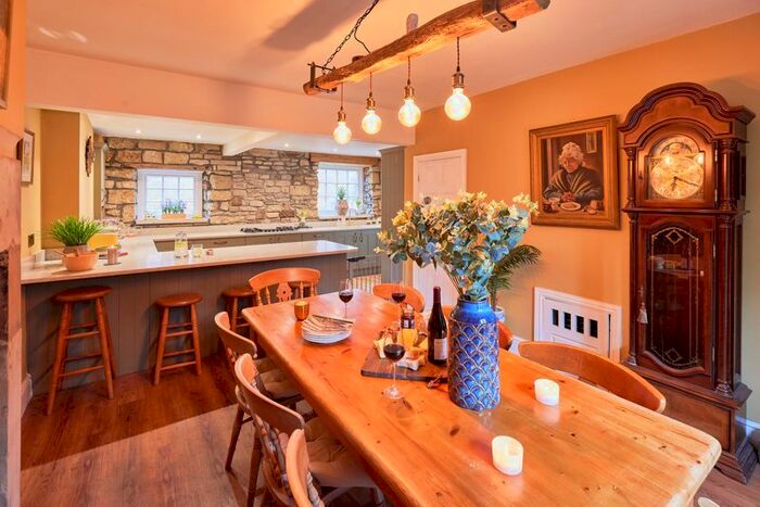 4 Bedroom Detached House To Rent In Wakefield Road, Ackworth, Pontefract, WF7