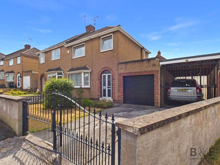 3 Bedroom Semi-Detached House For Sale In Hayward Road, Staple Hill, BS16