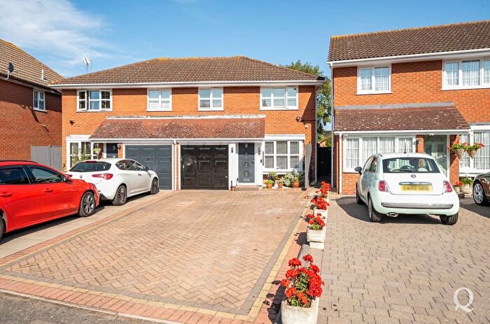 3 Bedroom Semi-detached House For Sale In Puttney Drive, Church Milton, Sittingbourne, Kent, ME10