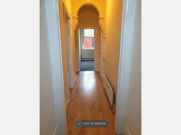 2 Bedroom Flat To Rent In Moore Street, Gateshead NE8