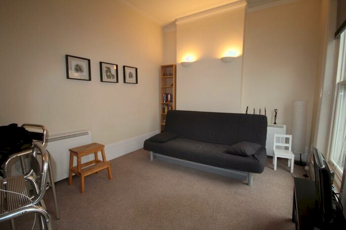 1 Bedroom Flat To Rent In Kingsland Road, Dalston, London, E8