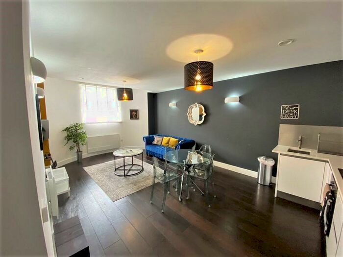 1 Bedroom Flat To Rent In Kings Road, Reading, RG1