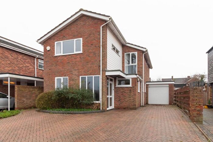 4 Bedroom Detached House To Rent In Bell Acre, Letchworth Garden City, SG6