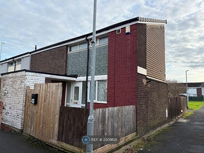 3 Bedroom End Of Terrace House To Rent In Stroud Crescent West, Bransholme, Hull, HU7