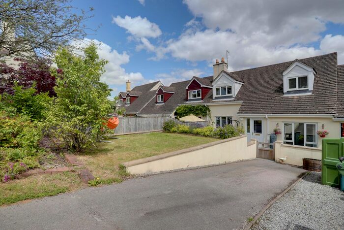 4 Bedroom Terraced House For Sale In Smithay Meadows, Christow, Exeter, EX6