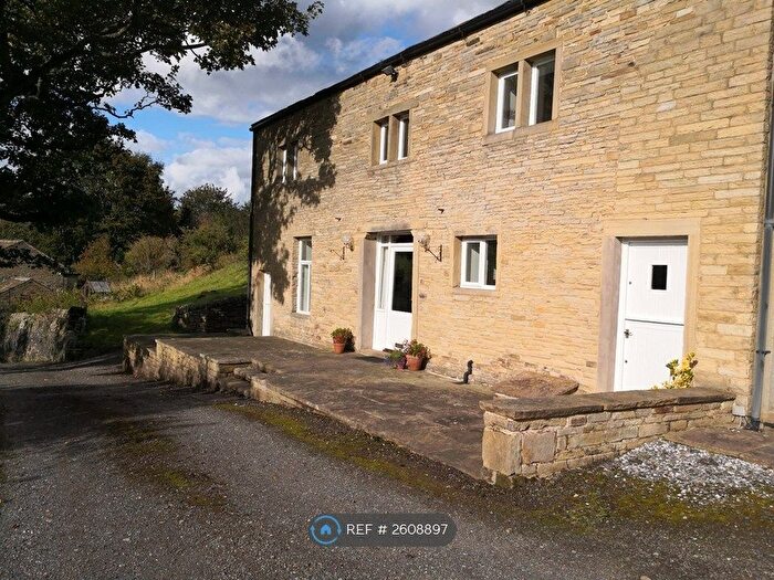 4 Bedroom Semi-detached House To Rent In Riding Head Lane, Luddenden, Halifax, HX2