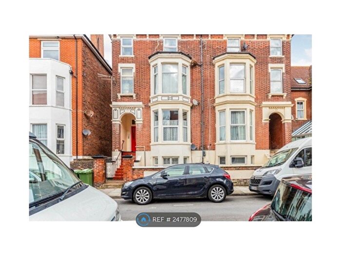 2 Bedroom Flat To Rent In Waverley Grove, Southsea, PO4