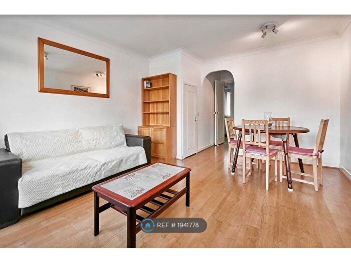 2 Bedroom Terraced House To Rent In Whiteadder Way, London, E14