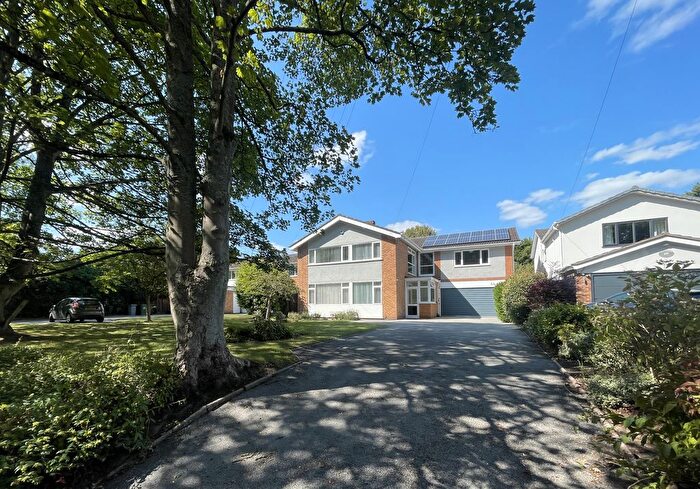 6 Bedroom Detached House To Rent In Hampton Lane, Solihull, B91