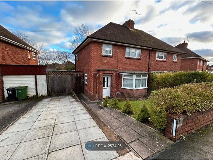 3 Bedroom Semi-Detached House To Rent In Devon Crescent, Dudley, DY2