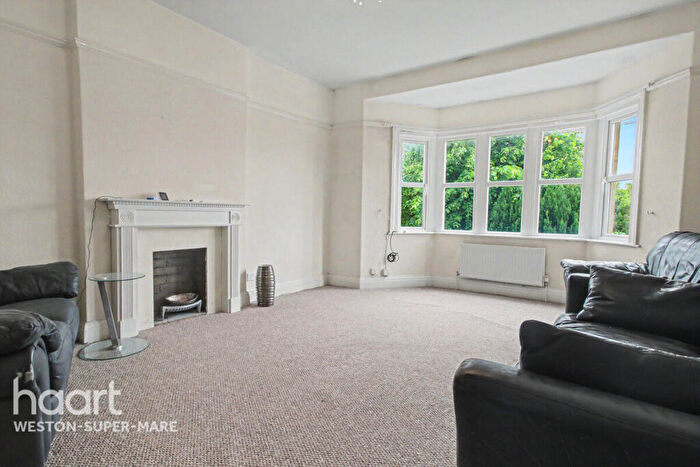 2 Bedroom Flat To Rent In Clarence Grove Road, Weston-super-mare, BS23