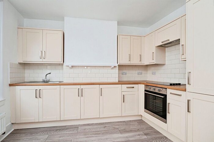 2 Bedroom End Terrace House For Sale In Albion Road, Tunbridge Wells, TN1