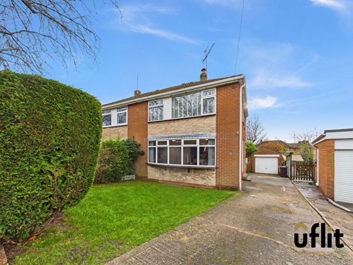 4 Bedroom Semi Detached House For Sale In Newman Road, Rotherham, S60