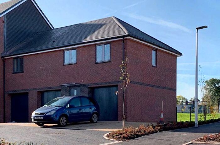 2 Bedroom Coach House To Rent In Murch Rise, Exeter, EX1