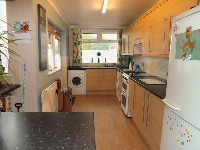 3 Bedroom House To Rent In Silk Street, Sutton In Ashfield, NG17