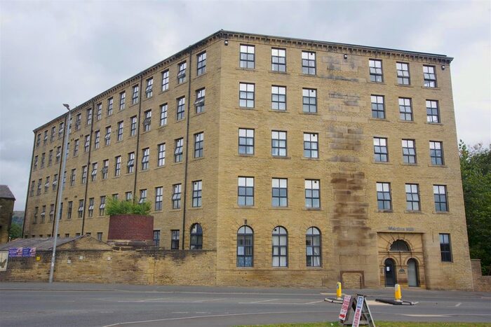 1 Bedroom Flat To Rent In Pellon Lane, Halifax, HX1