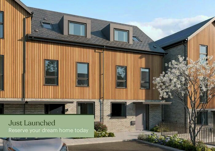 3 Bedroom Semi-Detached House For Sale In Gatcombe Orchard, Wrington, BS40