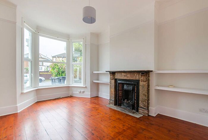 1 Bedroom Flat To Rent In Minard Road, Hither Green, London, SE6