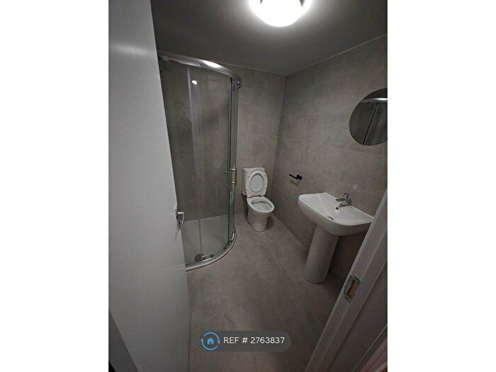 1 Bedroom Flat To Rent In Adelaide Street, Luton, LU1