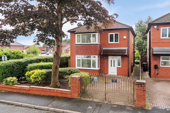 3 Bedroom Detached House To Rent In Moss Bank Way, Bolton, Lancashire., BL1