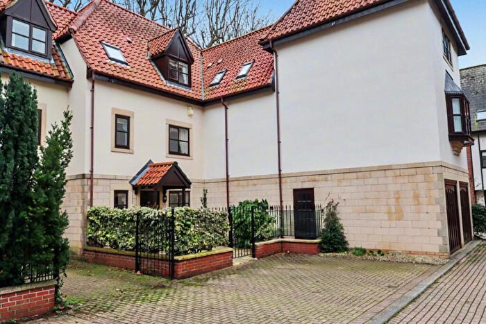 3 Bedroom Terraced House For Sale In Carlton Mews, Wells, Somerset, BA5