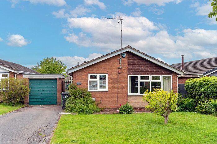 2 Bedroom Detached Bungalow For Sale In Bowden Avenue, Barlborough, S43