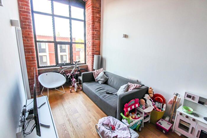 2 Bedroom Apartment To Rent In Apartment, Elisabeth Mill, Elisabeth Gardens, Stockport, SK5