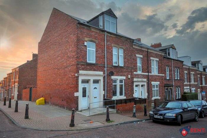 2 Bedroom Property To Rent In Deckham Terrace, Gateshead, NE8