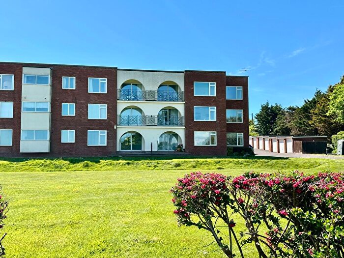3 Bedroom Flat For Sale In Coastguard Road, Budleigh Salterton, EX9