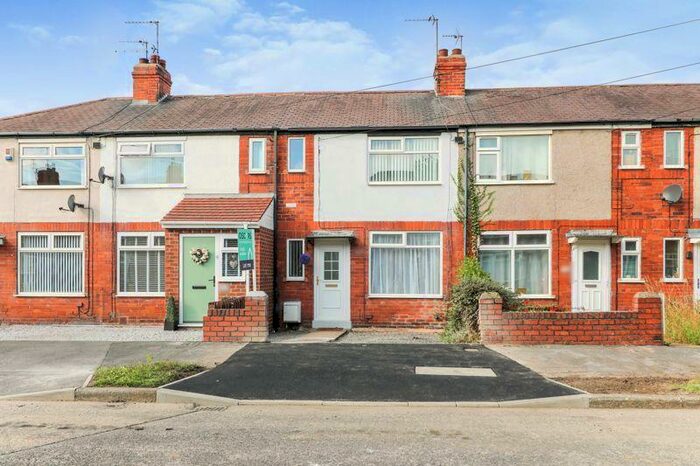 2 Bedroom Terraced House To Rent In Brooklands Road, Spring Bank West, HU5