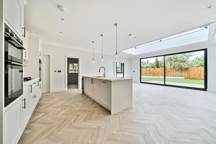 4 Bedroom Detached House For Sale In Parrys Close, Stoke Bishop, BS9