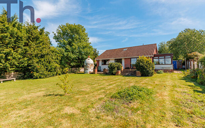 3 Bedroom Detached Bungalow For Sale In Shalfleet, Newport, Isle Of Wight, PO30