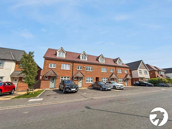 4 Bedroom Terraced House To Rent In Cambria Crescent, Sittingbourne, Kent, ME10