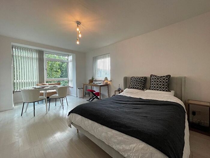 Studio To Rent In Dyke Road, Brighton, East Sussex, BN1