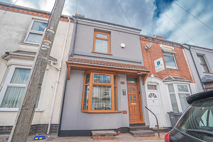 3 Bedroom Terraced House For Sale In Bellefield Road, Birmingham, B18