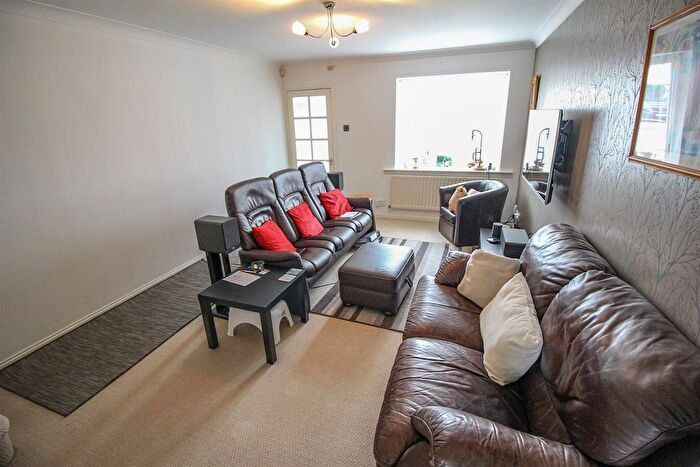 2 Bedroom End Of Terrace House To Rent In Broad Meadows, Kenton, Newcastle Upon Tyne, NE3