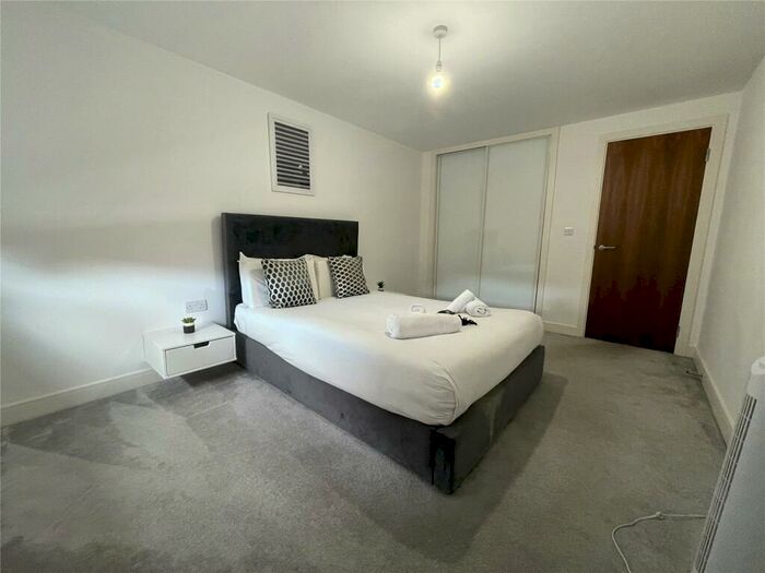 1 Bedroom Apartment To Rent In Madison House, Wrentham Street, Birmingham, West Midlands, B5