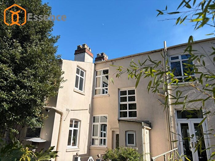 5 Bedroom Semi-Detached House For Sale In Bristol Road, Edgbaston, B5