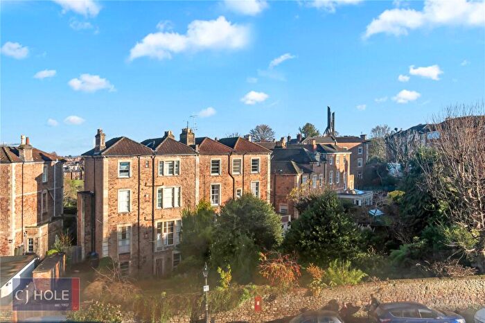 3 Bedroom Apartment To Rent In Clifton Park Road, Clifton, Bristol, BS8