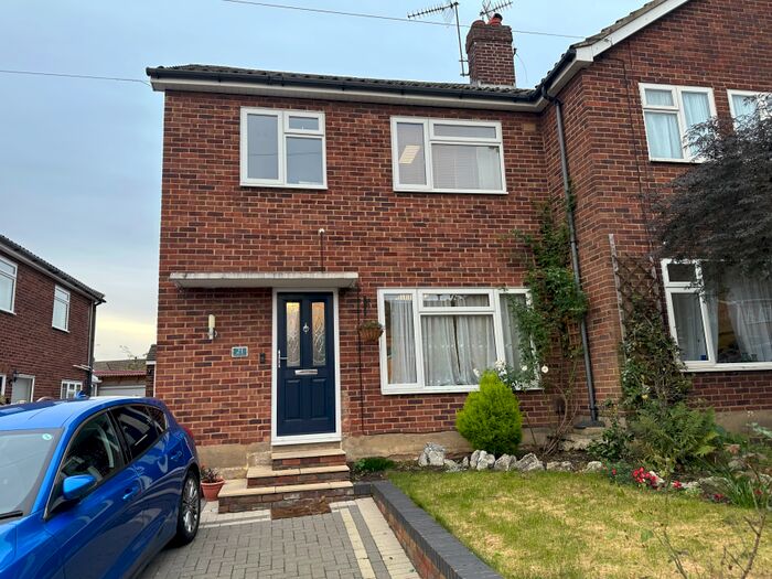 3 Bedroom Semi-Detached House To Rent In Alder Drive, Chelmsford, CM2