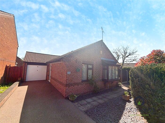 3 Bedroom Bungalow For Sale In Fiskerton Way, Oakwood, Derby, Derbyshire, DE21