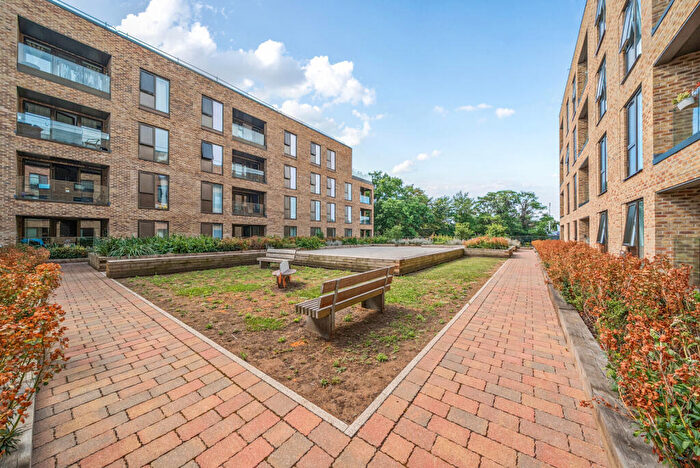 2 Bedroom Flat For Sale In Spitfire Chase, Walton-On-Thames, KT12