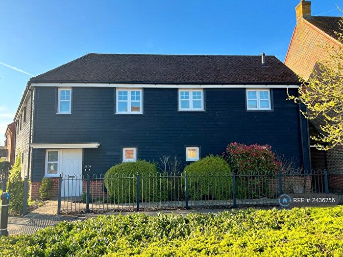 1 Bedroom Maisonette To Rent In Sparrowhawk Way, Bracknell, RG12