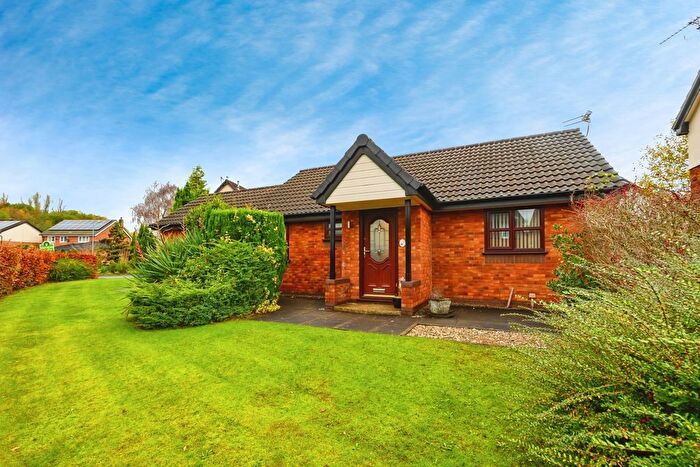 3 Bedroom Bungalow For Sale In Fernside, Radcliffe, Manchester, Greater Manchester, M26
