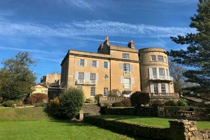 2 Bedroom Flat To Rent In Richmond Hill, Bath BA1
